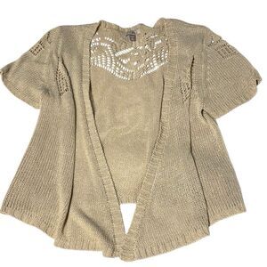 Roz & Ali 1X cropped open cardigan in neutral oatmeal color short sleeve